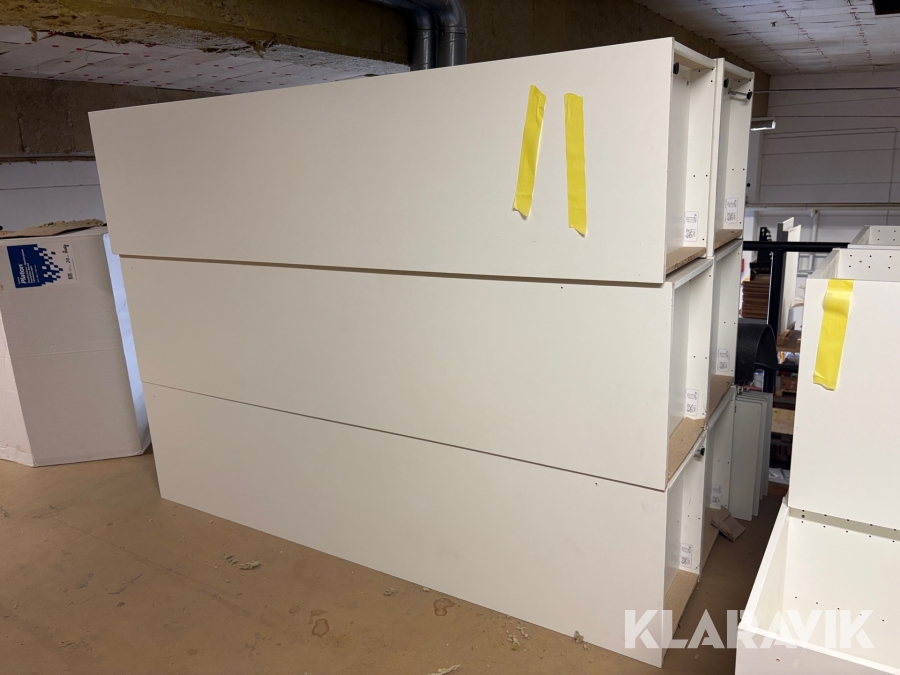 Garderober Ikea Pax med dörrar 8st