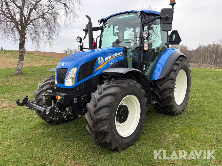 Traktor New Holland T5.115 med frontlyft
