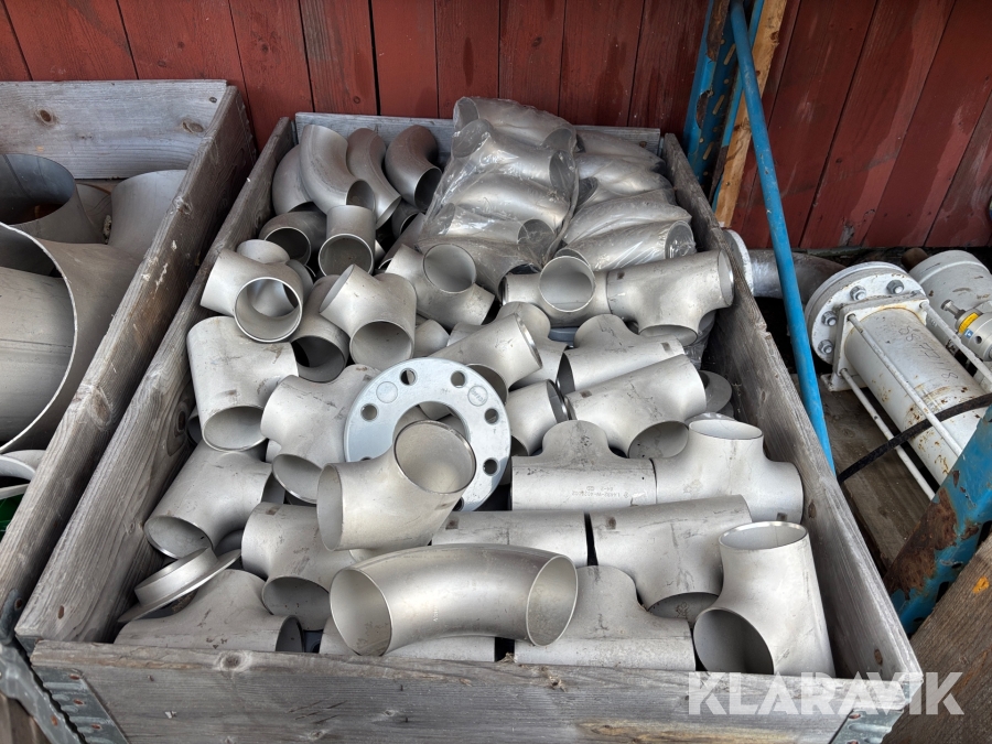 Rostfria rördelar Outo Kumpu- A inklusive materialcertifikat