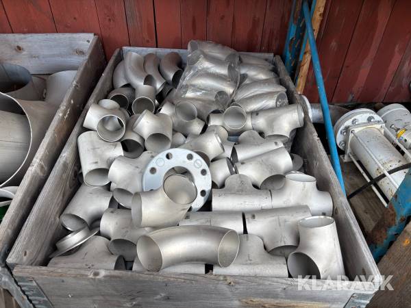 Rostfria rördelar Outo Kumpu- A inklusive materialcertifikat