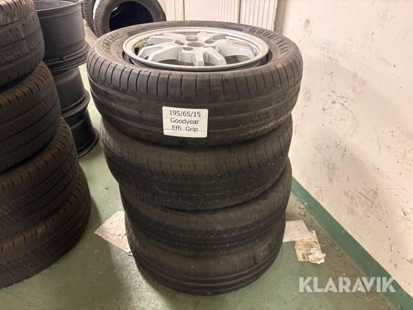 Däck med fälg Goodyear Effi Grip 195/65R15 4st
