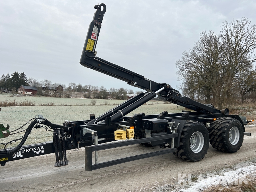 Lastväxlarvagn Pronar T286