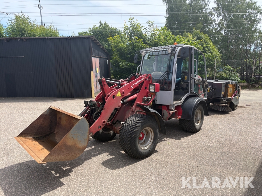 Hjullastare Weidemann 2070 CX80 med Sopmaskin och Redskap