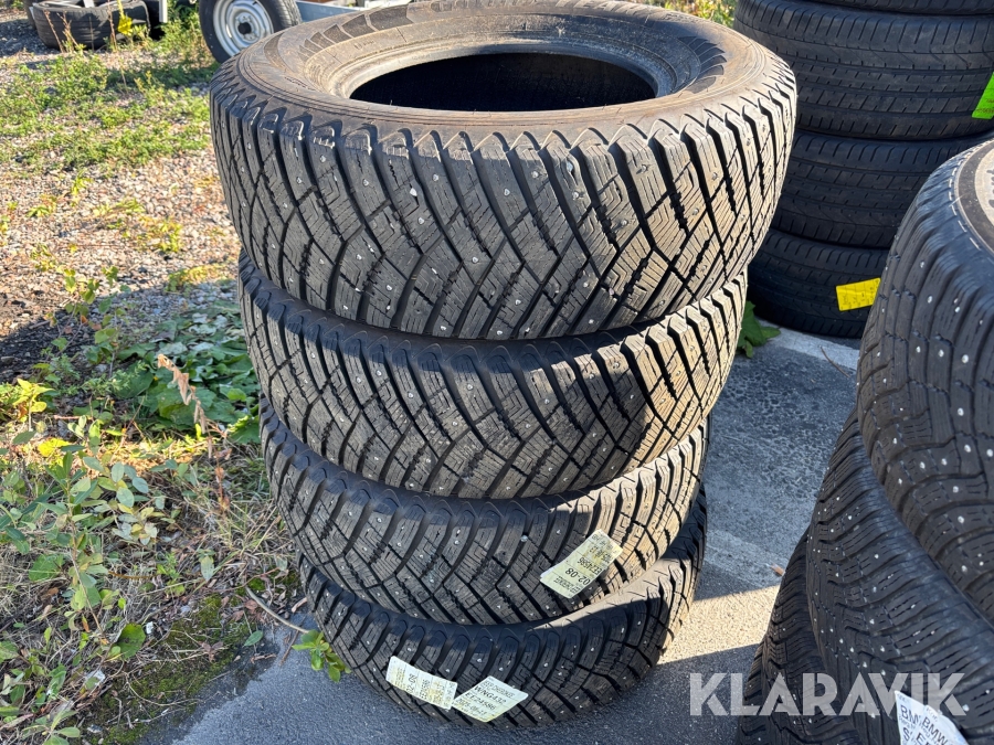 Vinterdäck 4st Goodyear 245/70-16