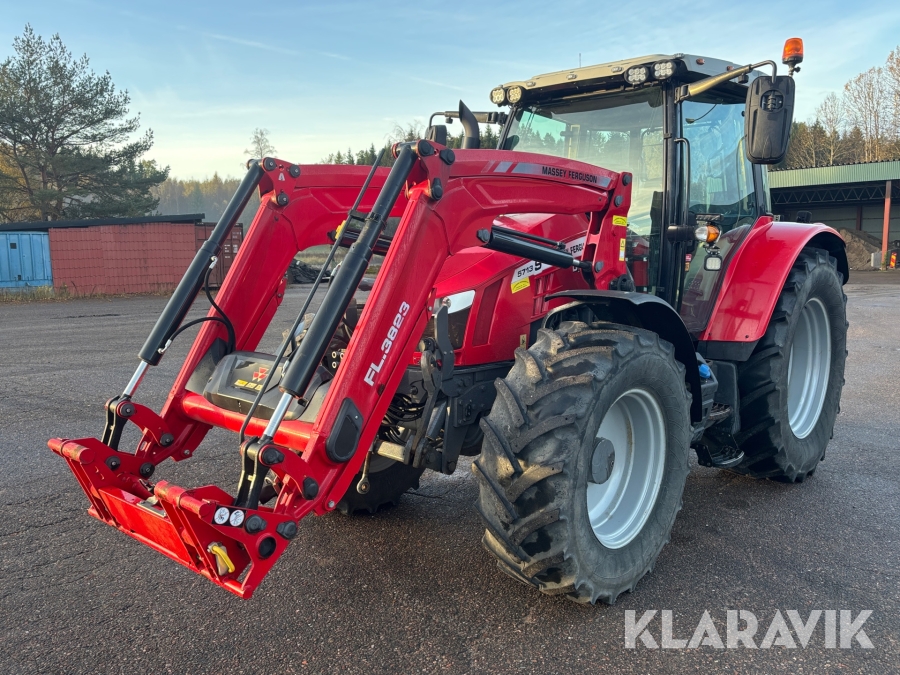 Traktor Massey Ferguson 5713S