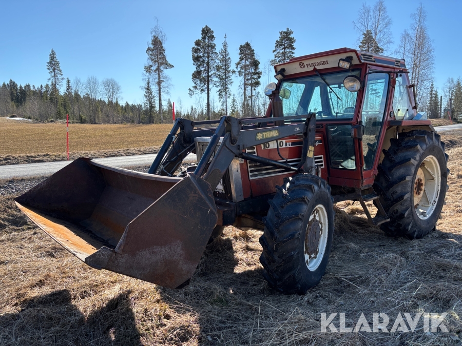Traktor Fiat 100-90 DT med lastare