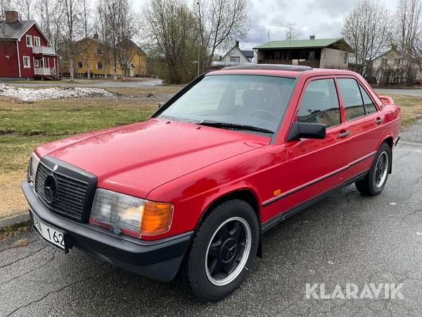 Mercedes-Benz 190 E