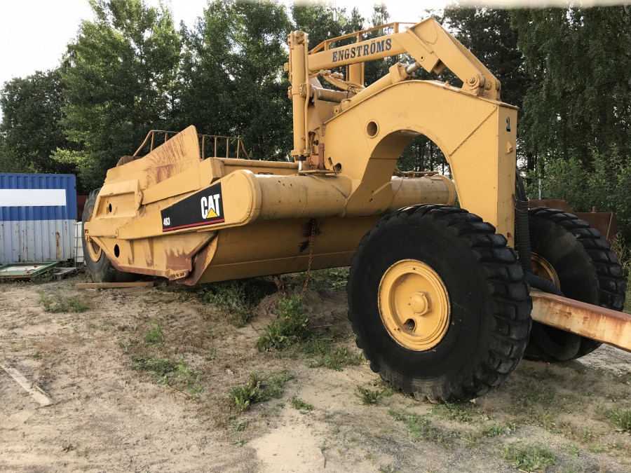 Cat 463 Pull Scraper Dragskrapa