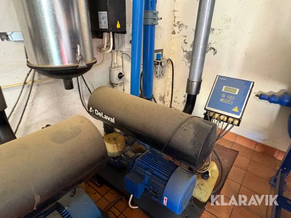 Vakuumpump DeLaval DVP 1600 med styrenhet