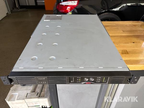 Backup batteri APC för serverar