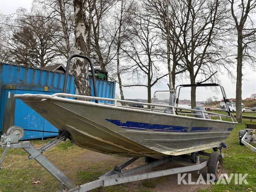 Styrpulpetbåt Master 500