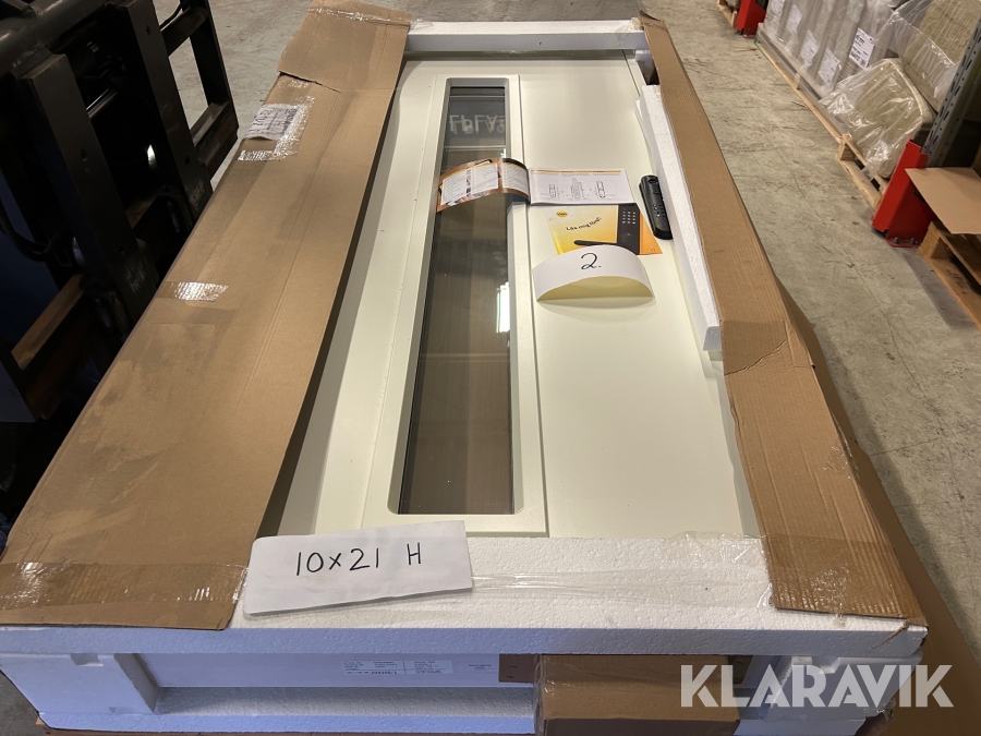 Ytterdörr med Yale kodlås