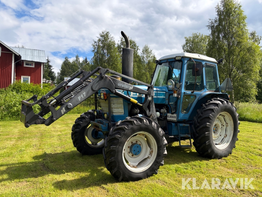 Traktor Ford 8210 4x4 med lastare