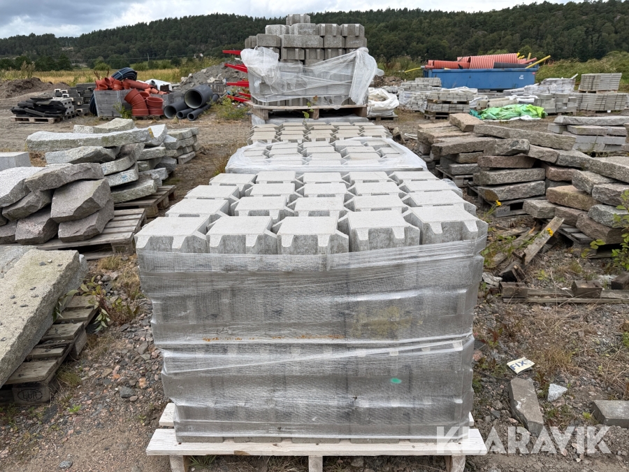 Gräsmunk St Eriks 210x210x100 naturgrå ca 51m2