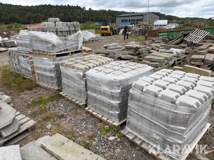 Gräsmunk St Eriks 210x210x100 naturgrå ca 51m2