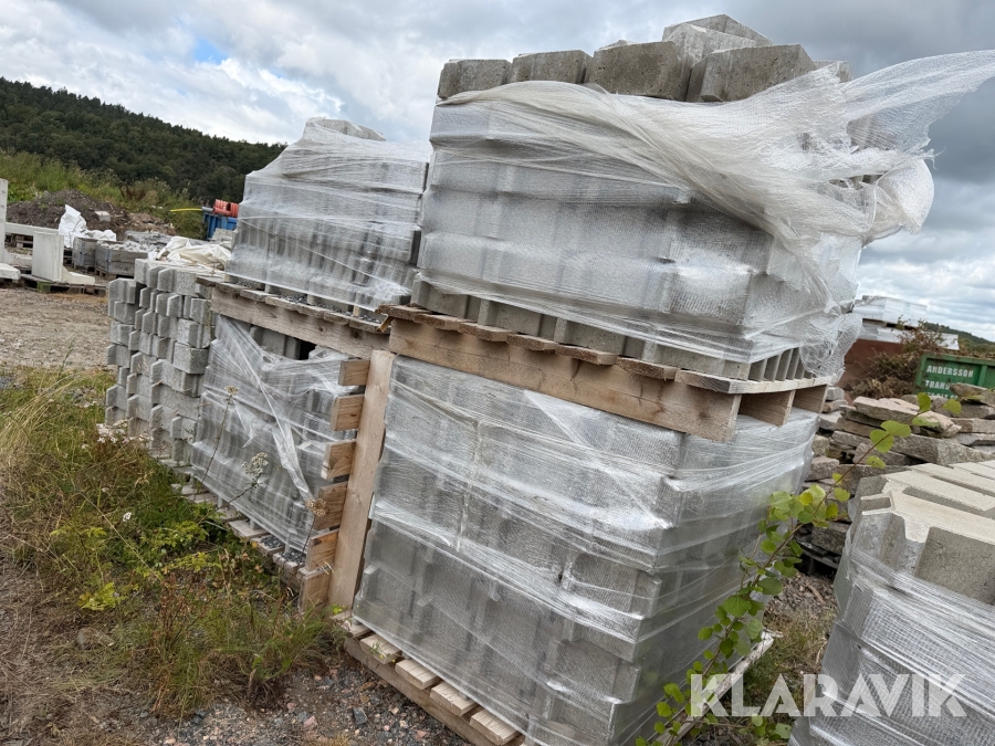 Gräsmunk St Eriks 210x210x100 naturgrå ca 51m2