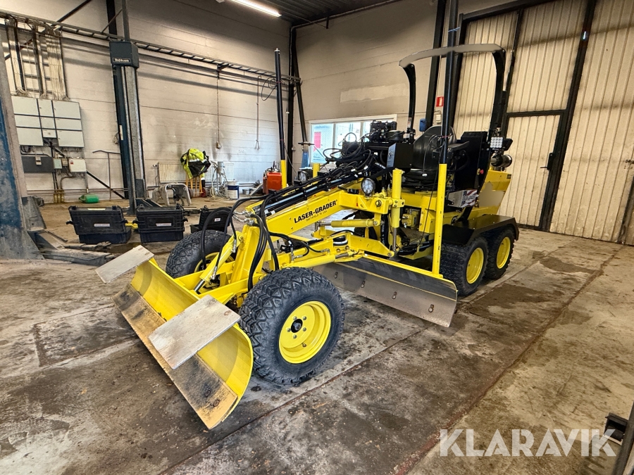 Väghyvel Laser-Grader Manufacturing LG 106 PE OG CE 215h