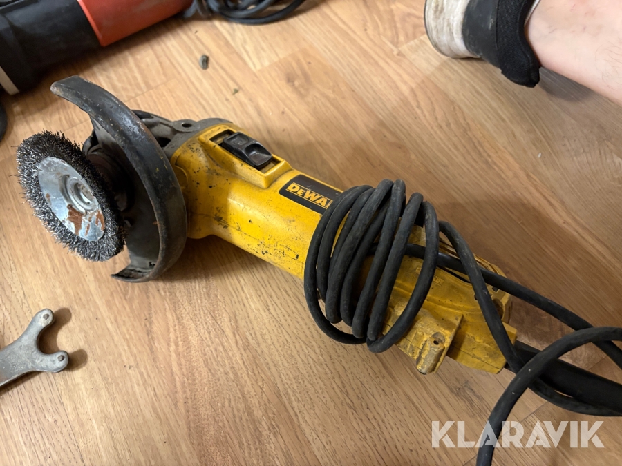 Vinkelslip Dewalt D28135