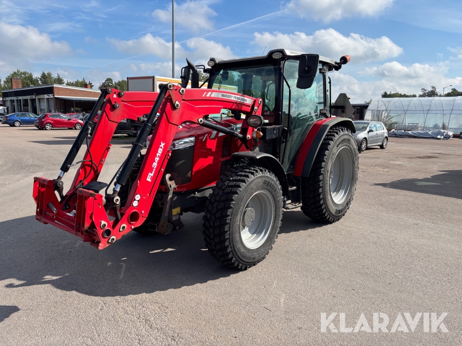 Traktor Massey Ferguson 4708 med frontlastare