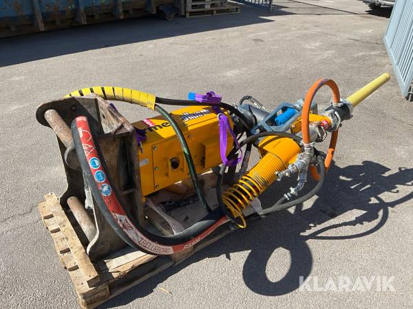 Betongspruta Normet Aliva AL-101 S70-fäste