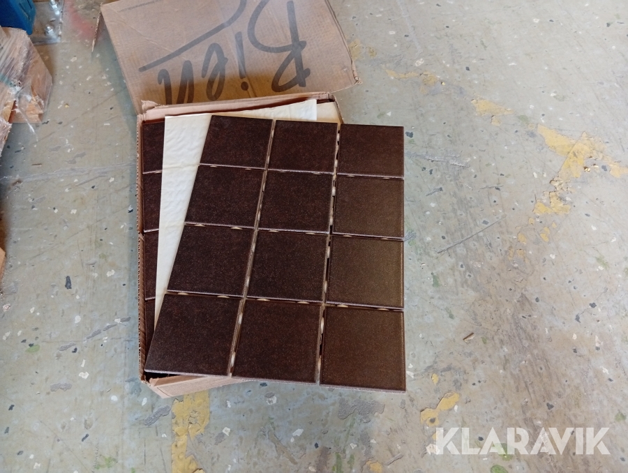 Väggkakel Altamira Brown 30×40 cm ca 8000st