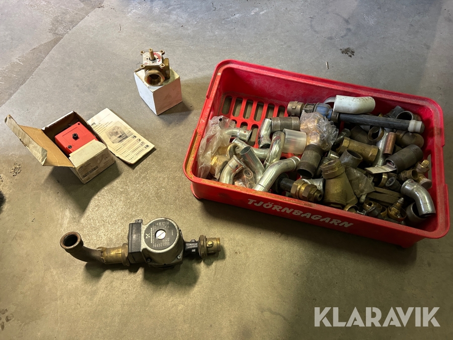 Pump och rördelar grundfos UPS025-70 180 K