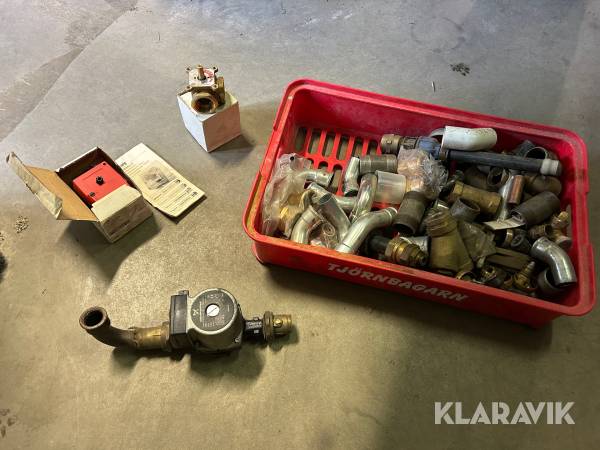 Pump och rördelar grundfos UPS025-70 180 K