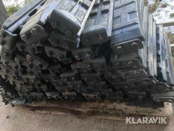 Gummipads till grävmaskin HXP450E