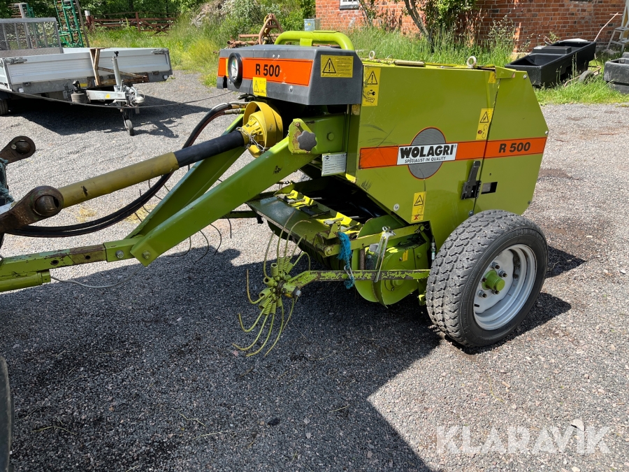 Minibalspress Wolagri R500 och inplastare FW500