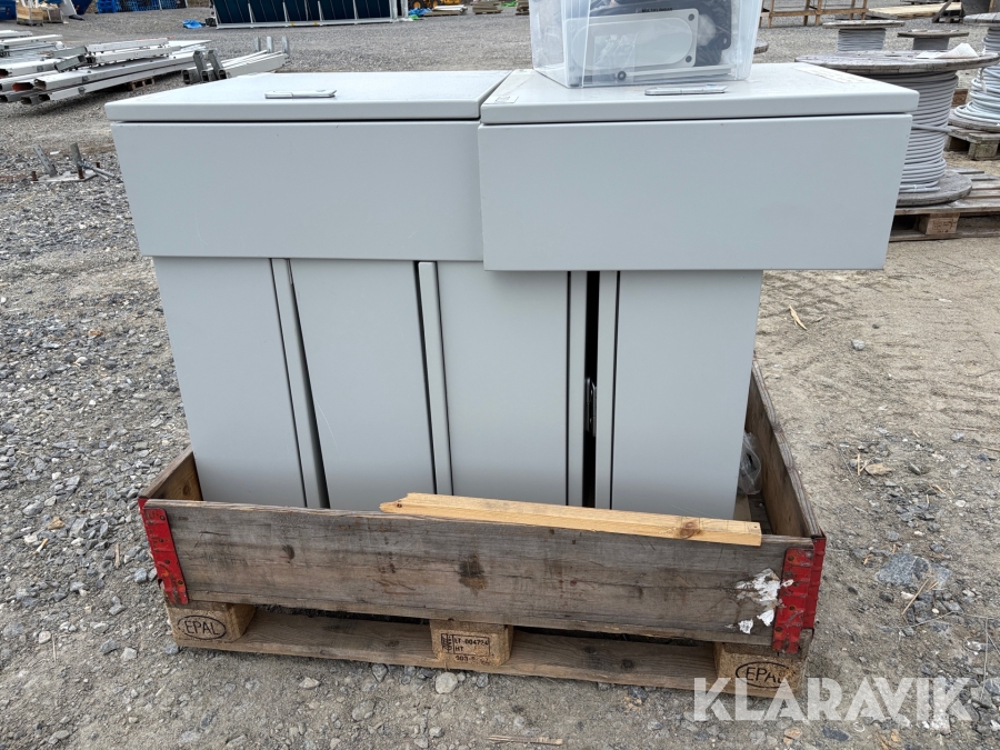 6st tomma elskåp med diverse tillbehör Vicotech automatic