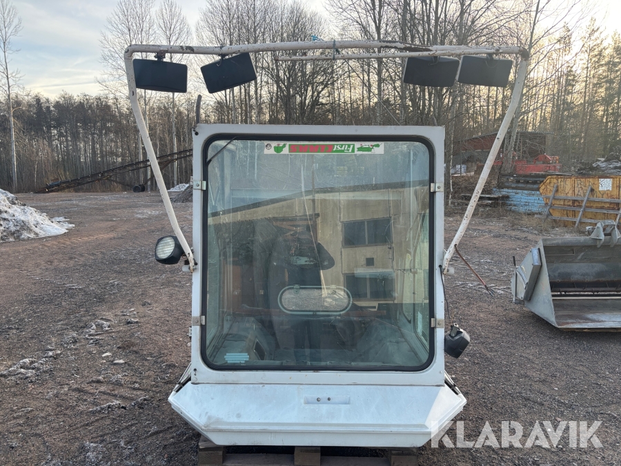 Hytt till skördetröska