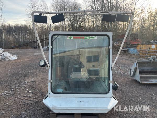 Hytt till skördetröska