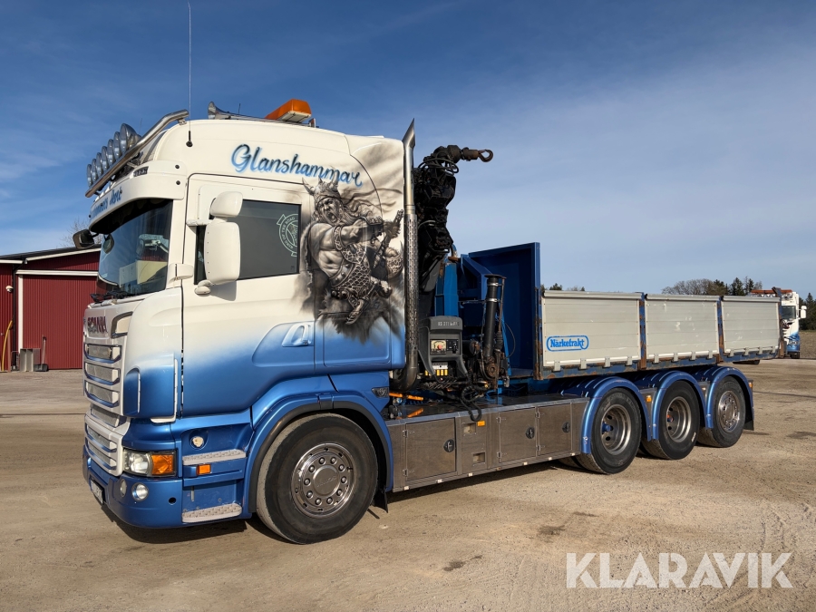Kranväxlare Scania R560 8x4 15.6 560 Hk med HIAB 211 EP-5 HIPRO och lastväxlarflak