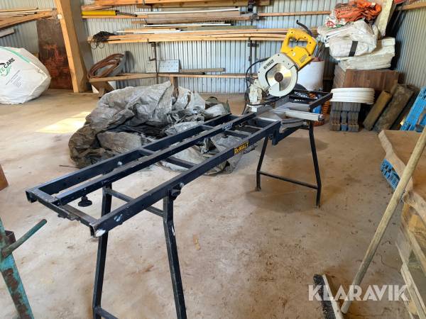 Geringsåg Dewalt DW707 med ställning 