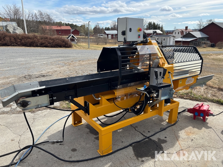 Vedmaskin Kisaved 350+ med stockbord