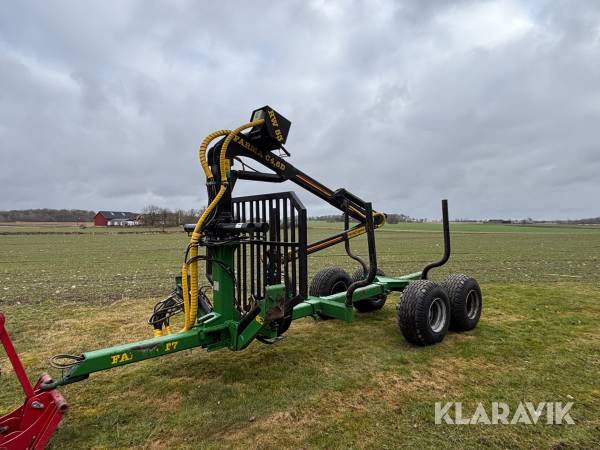 Skogsvagn Farma CT 4,6-7 med kran
