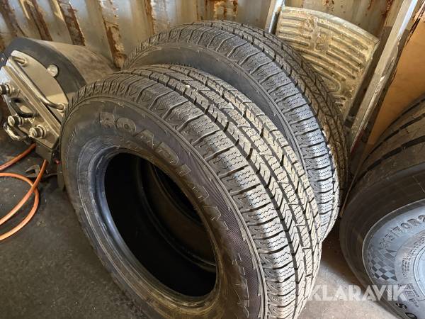 Däck till lätt lastbil Nexen LT235/80R17 2st