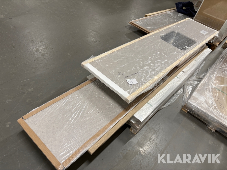 Bänkskiva & stänkskydd Marbodal 1st pall