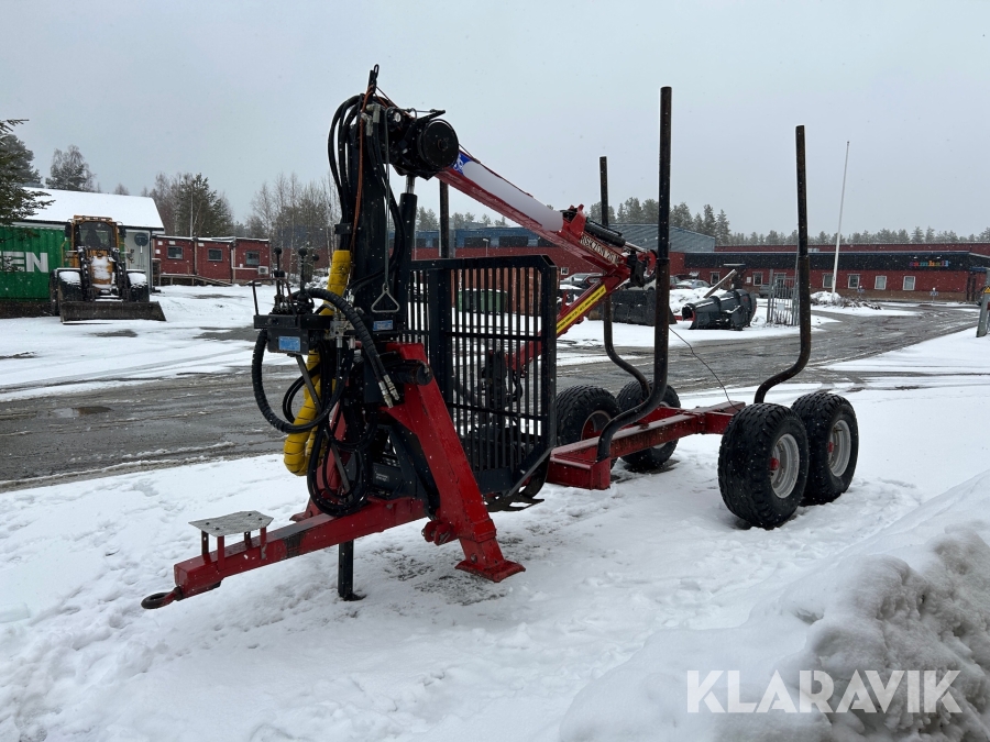 Skogsvagn Patu 65/75 med kran 425