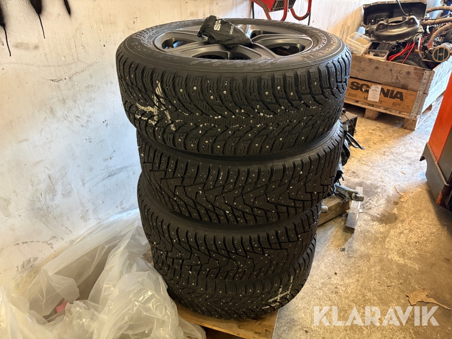 Dubbdäck Nokian Hakkapeliitta 9 Suv & Hankook 4st