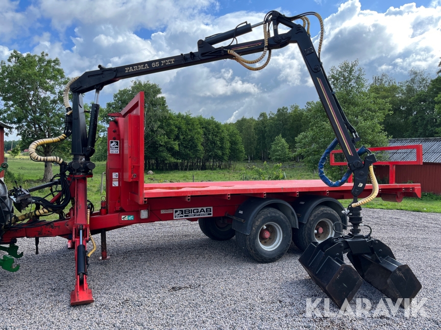 Skogskran Farma 65 EXT med skopa