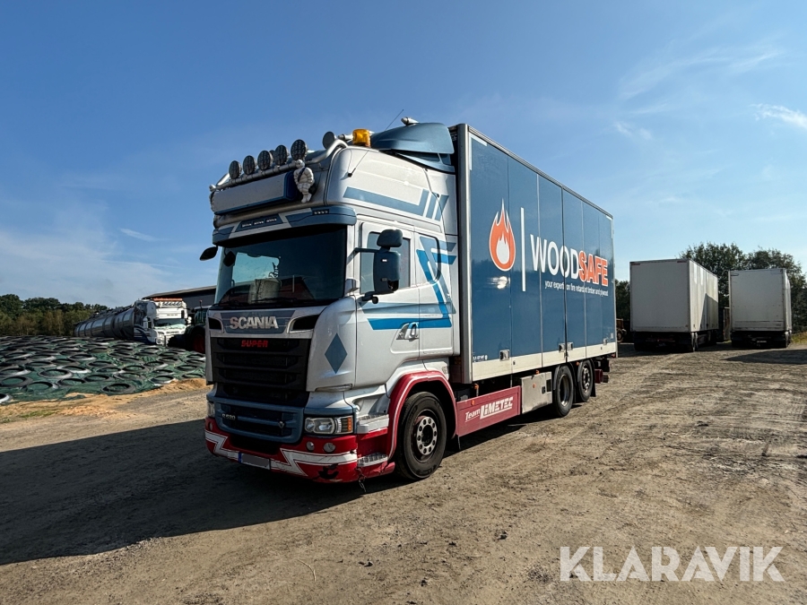 Skåpbil Scania R520 V8