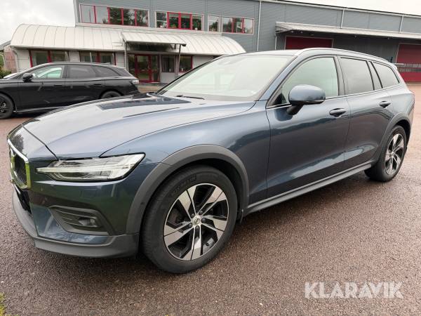 Volvo V60 B4WD Cross Country Mildhybrid