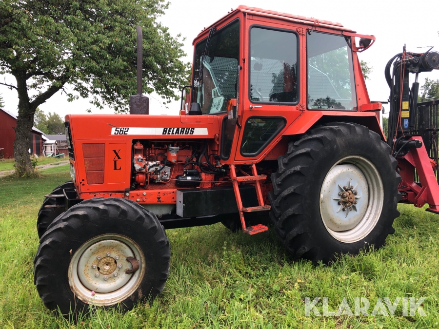 Traktor Belarus 562 