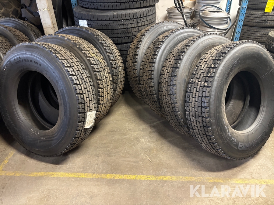 Lastbilsdäck Michelin XDW IceGrip regummerade. 7st