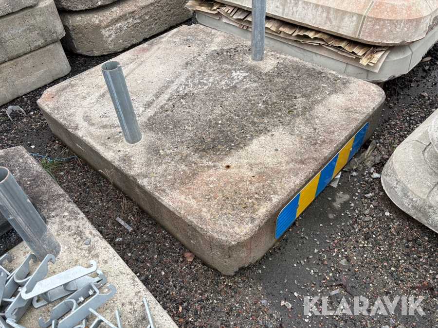 Betongfundament till vägskyltar 12st 