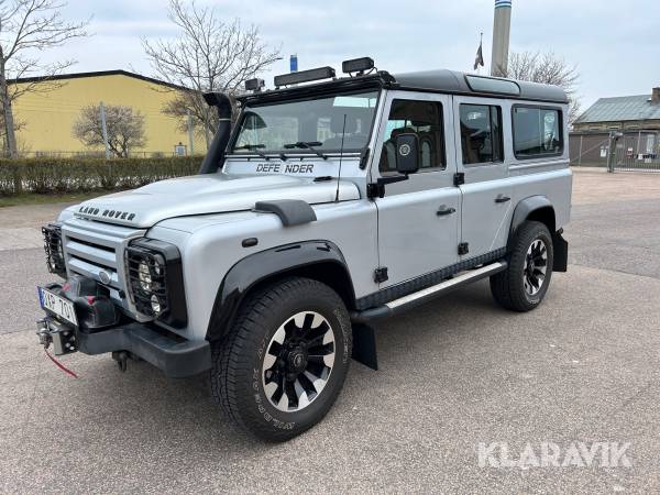 Land Rover Defender Puma 110 2.4 TDCi Raw Edition