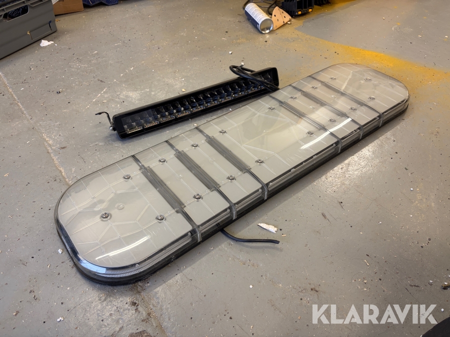 Blixtljus och LED-ramp AWIMEX / AWARD