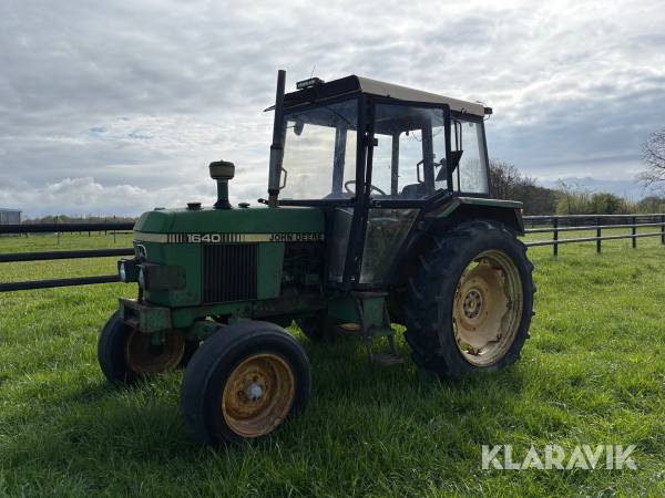Traktor John Deere 1640
