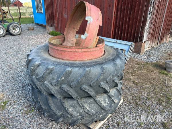 Dubbelmontage 460/85R38